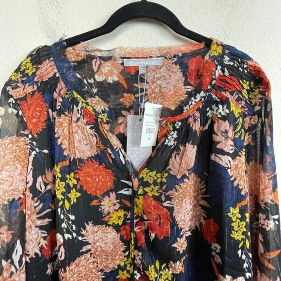 NWT Daniel Rainn Long Sleeve Pleated Top Sz M Black Floral Metallic Stripes - Picture 2 of 7